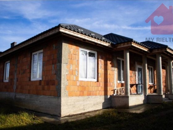 Просторий будинок район вулиці Джерельної — 163 м² на 8 сотках поруч із центром Ужгорода Ужгород