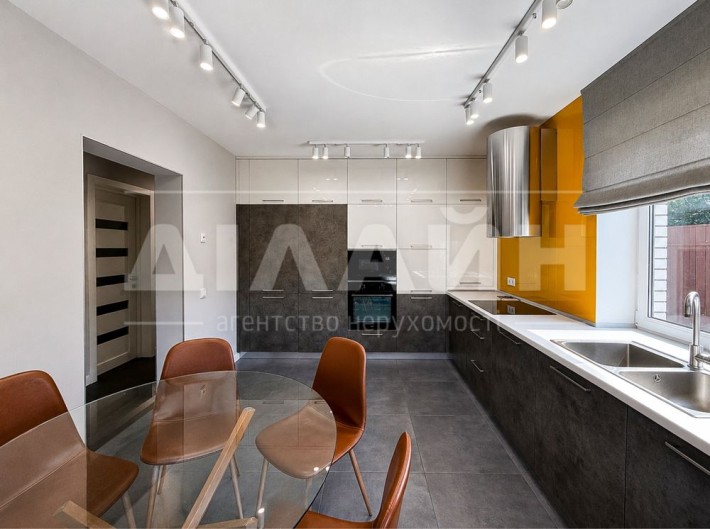 Продаж будинку з авторським ремонтом | Космічний район | вул. Київська | 155 м² - фото 1