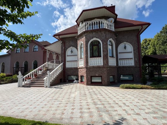 МАЄТОК ПРЕМІУМ-КЛАСУ у центрі Житомира, 25 соток, два будинки, повна автономність і рівень, який нем Житомир