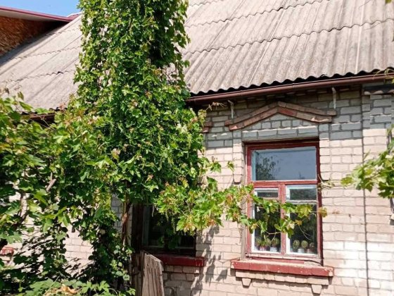 +Продам часть  дома  ул. 12 Апреля район Набережной 32000 дол. Запоріжжя