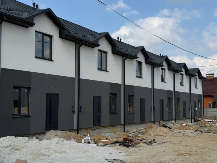 Продам таунхаус поруч школа та супермаркет - фото 1