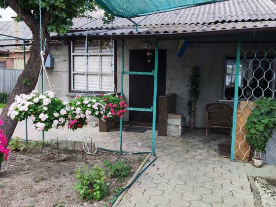 Продаж великого одноповерхового будинку на дві половини у центрі правого берегу. Запоріжжя