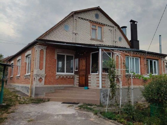 Продам чудовий будинок з великою земельною ділянкою на БУЧМАХ! Винница