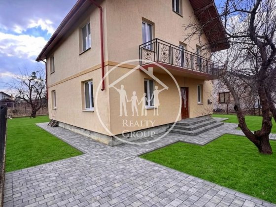 New! Просторий будинок з початим ремонтом та власним озером Львів