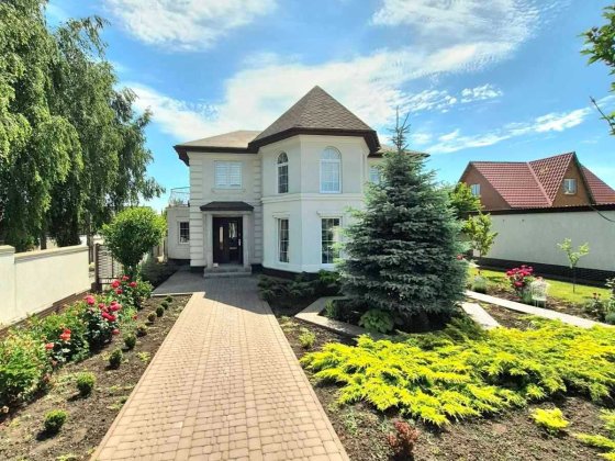 Продам мальовничий та сучасний будинок в Французькому стилі. Кропивницкий