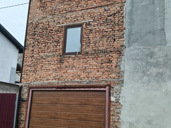 Котедж будинок гараж терміново Львов