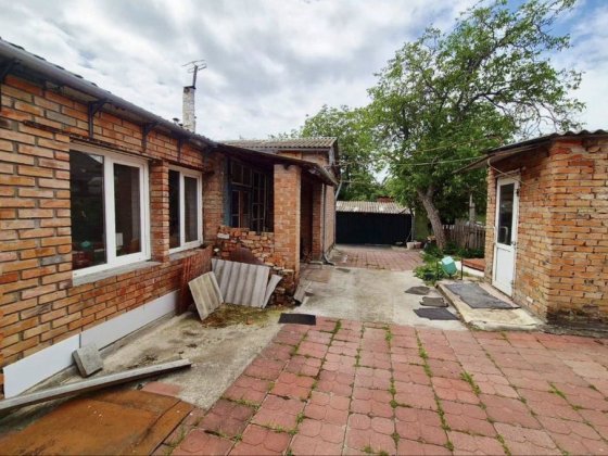 Продам частину Будинку в центрі міста вул.Карабінерна Кропивницкий