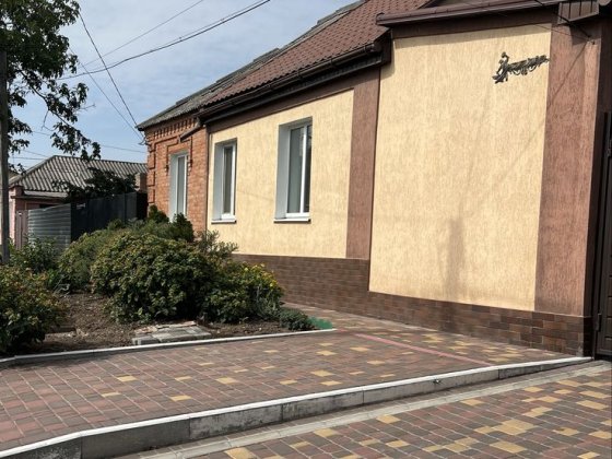 Продам пів будинку ( Олексіівка) Кропивницкий