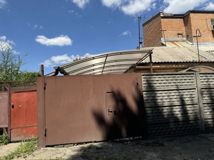 Продам 3К часть дома Металлургов Киевская - фото 1