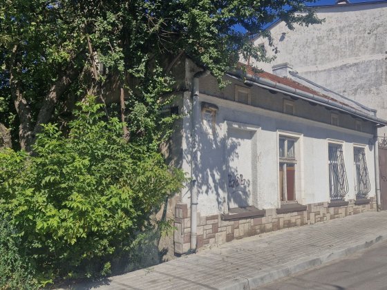 Частина будинку в ближньому центрі вулиця Покутська Львів