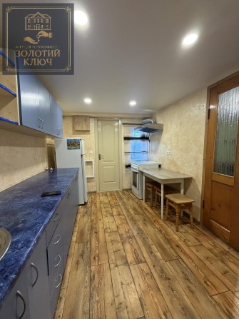 Продам частину будинку біля Критий ринок - фото 1