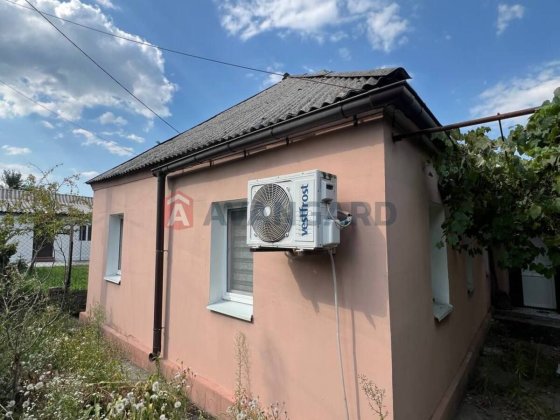 Продаж, два окремих будинка на одній ділянці Днепр