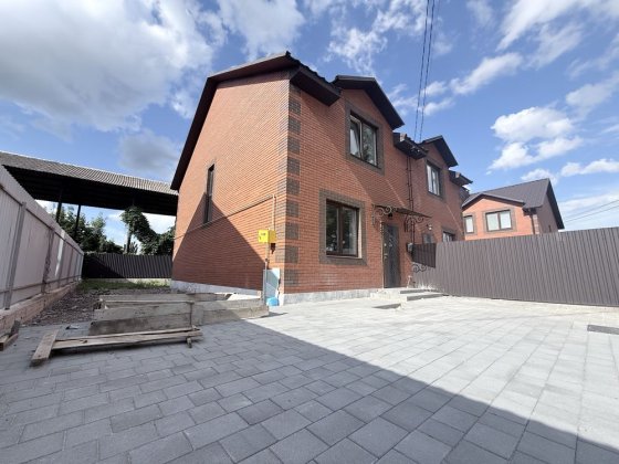Продам дуплекс з ремоном 3 кімнати + кухня студія Винница