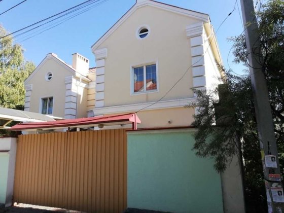 Житловий будинок 686,8 кв.м. з ремонтом, 7 кімн, Рибінська 27. Власник Днепр