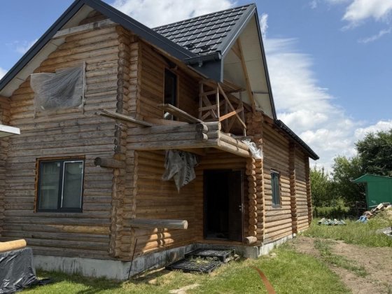 Продаж будинку зі зруба на ділянці під інд. будівництво по вул. Надійна Львов