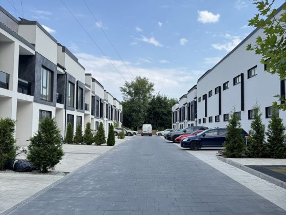 Продаж таунхауса 3 поверхового Поділля Dream Town Винница