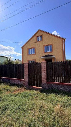 Якісний будинок від власника-будувався як для себе, з ділянкою землі 12 соток та ланшафтним дизайном - фото 1