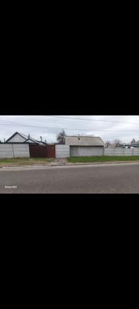 Продам 1/2 будинка - фото 1