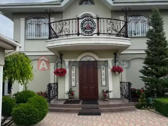 Роскошный дом 310 м кв в Днепре .Баня, сауна, зимний сад и собственный пруд Дніпро