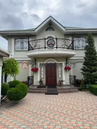 Роскошный дом 310 м кв в Днепре .Баня, сауна, зимний сад и собственный пруд - фото 1