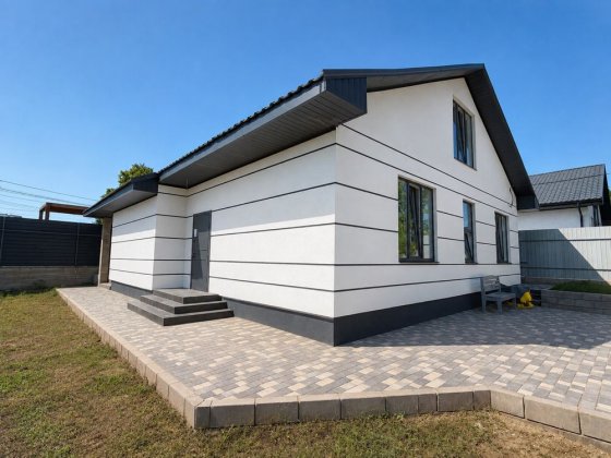 Продам новий стильний будинок мансардного типу 168 кв м в с.Усатово Одеса
