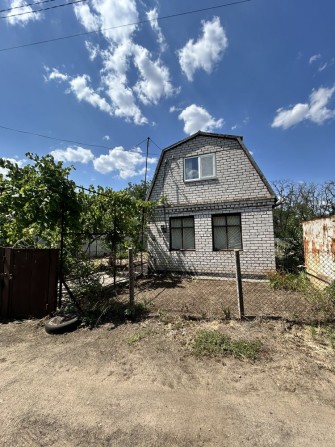 Продам дачний будинок від міста 5 км, ділянка приватизована, своя свердловина( скважина), пічь, 2 по - фото 1