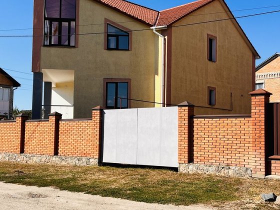Продам 2-поверховий будинок, 176 м², 6 соток Велика Балка Кропивницкий