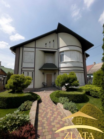 Продаж будинку в центрі міста - фото 1