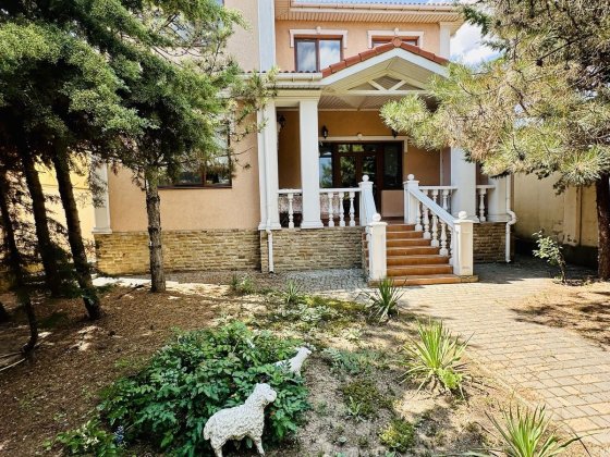 Продам 2-этажный дом 188 м2, 5 соток, в Совиньоне Одеса