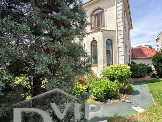 Дом в Аркадии, Эксклюзив АН, Каманина, Леваневского, Красный кирпич, цоколь, Бассейн