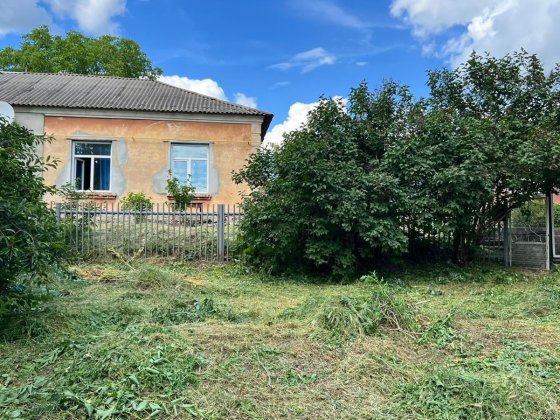 Продам пів будинку  під ремонт  м.Кропивницький Кропивницкий