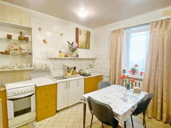 Будинок 180 м² Мирний | 5 кімнат | 2 входи | 4,5 сотки | Гараж | Тепла підлога Днепр