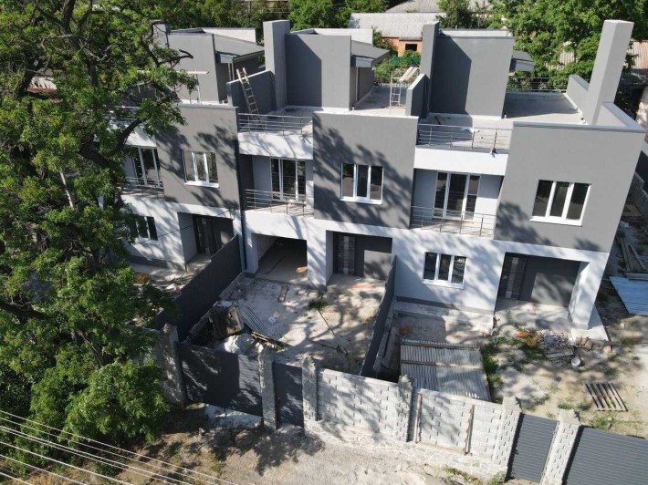 Продаж таунхаусу з терасою у Кропивницькому від власника - фото 1