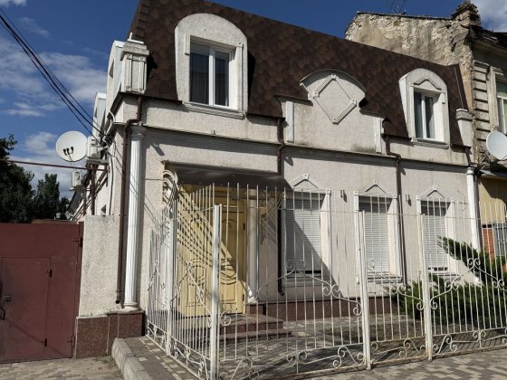 Будинок в центрі міста
