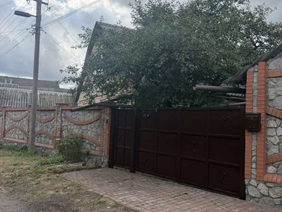 Продам будинок у Люботині Харьков