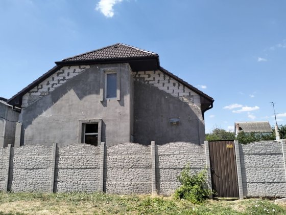 2х эт.дом, ул.Волонтерская, р-н Велама 63000$