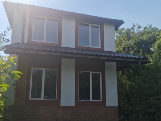 Продам чудовий будинок в Софіївській Борщагівці по вулиці Ярошівська.