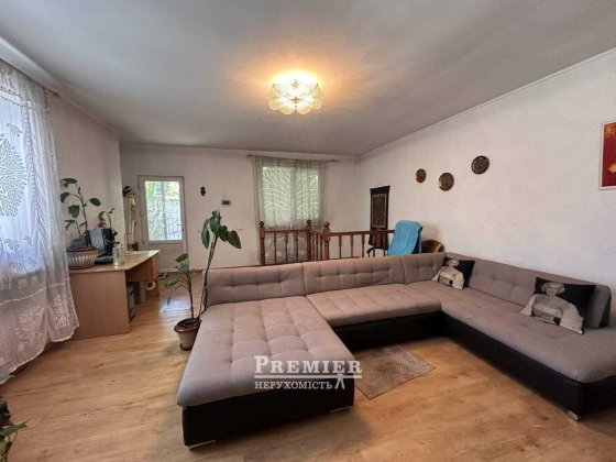 Будинок 145 м²  біля моря на Французькому бульварі! 3 рівні, тераса, камін  180 000 у.е.