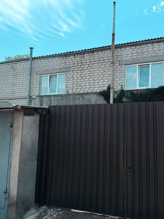 Продаю квартиру на землі в Центрі міста - фото 1