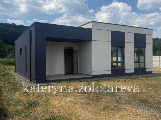 Продам  дом 108м2 в начале Большой Даниловки в коттеджном поселке с участком 10 соток! Харьков