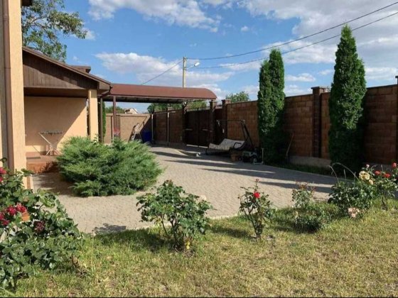Продажа 2 эт. дома с гаражом и участком на 7,7 сотки, 178 кв. м, 5 комнат Николаев