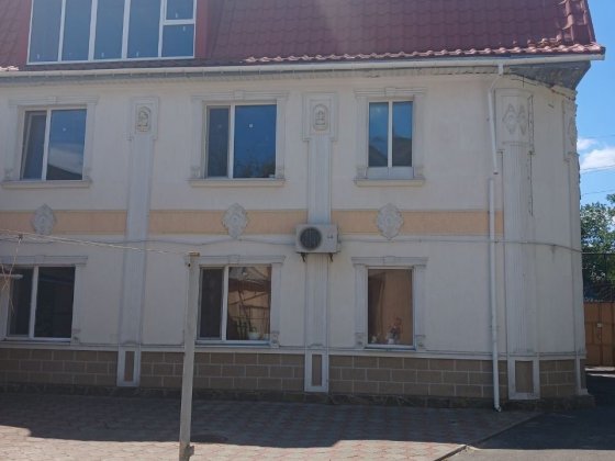 Продам большой дом  в центре Николаев