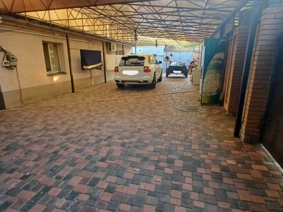 Продажа большого частного дома • >300 м² • авторский ремонт • 2 этажа • закрытый двор • #146921 Николаев