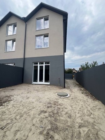 Таунхаус 120 м² | ділянка від 1 сотки | газ | центральна вода та каналізація | 3 фази | генератор у  - фото 1