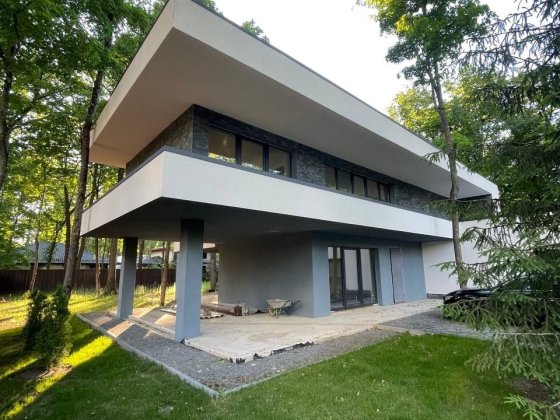 Продам дом в Харькове за Сокольниками закрытый посёлок "Forest" Харьков