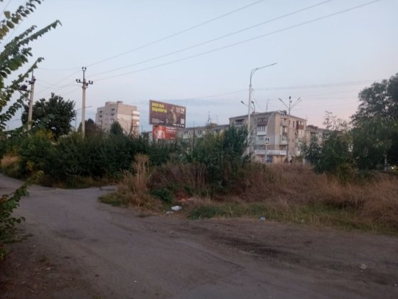 Дом с ремзоной и площадкой Павлоград