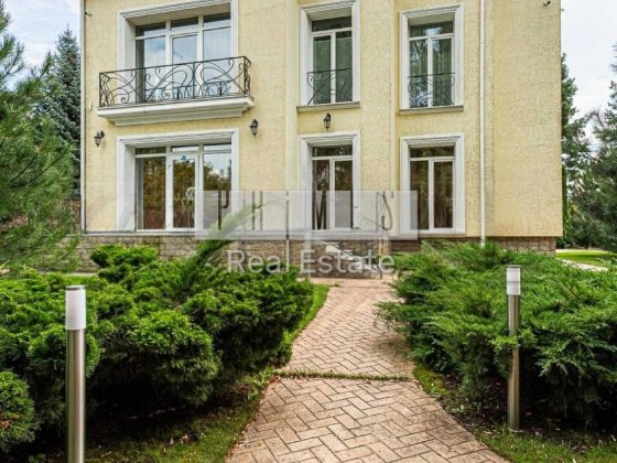Оренда двоповерхового будинку, 25 сотки з приватним виходом до річки, Українка Нова Українка