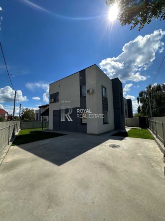 Оренда Будинок Гатне Київська область 4 кімнати 145 м² 5 соток Генератор Електроопалення Панорамні в - фото 1