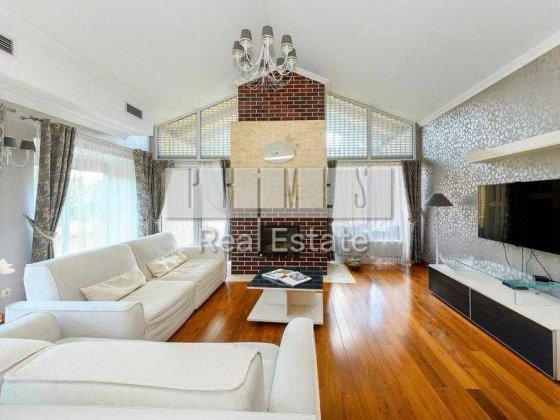 Оренда будинку в с. Гатне,  300 кв.м. Генератор, сонячні панелі, власна свердловина Гатне