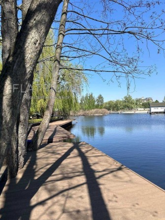 Оренда будинку Конча-Заспа Козин з власним причалом закрита територія Котеджне Містечко - фото 1